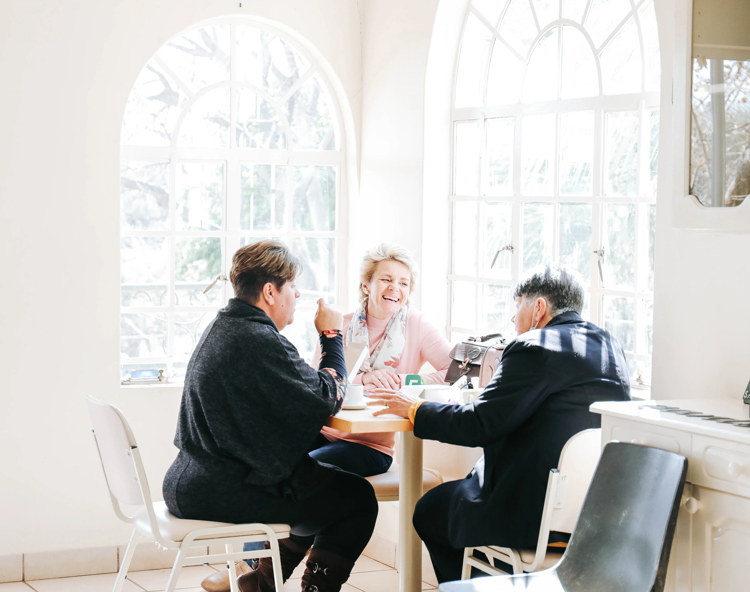 Melanie Stander_1751322851766_unsplash_id_olOlNIG6DmI.webp